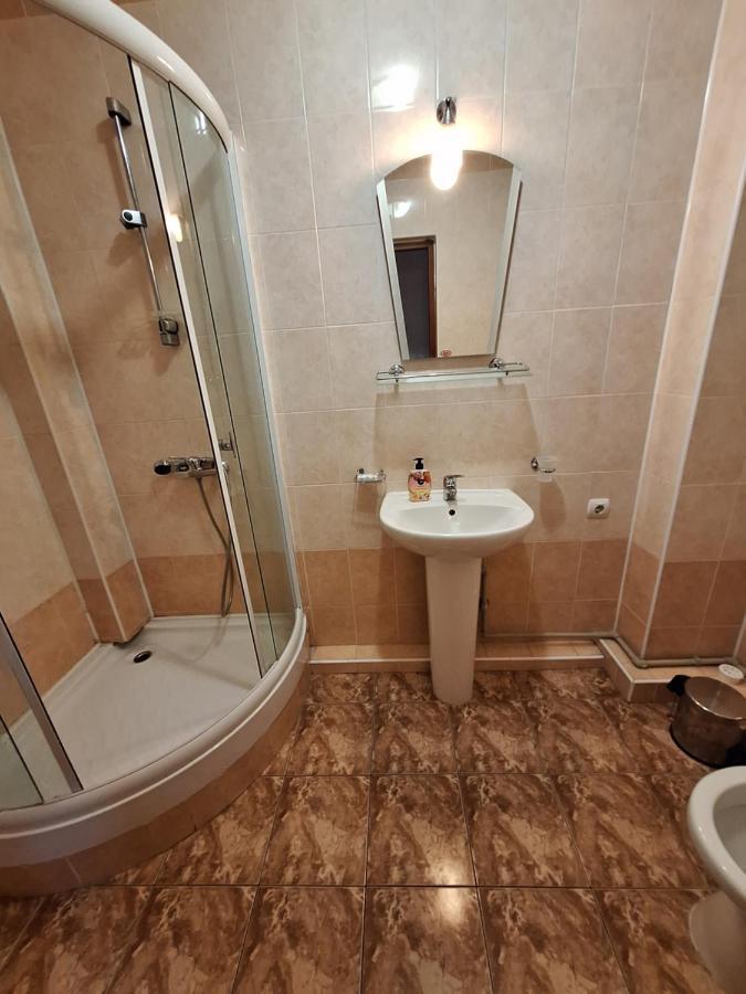 Барселона Hotel Mizikevycha Exterior photo