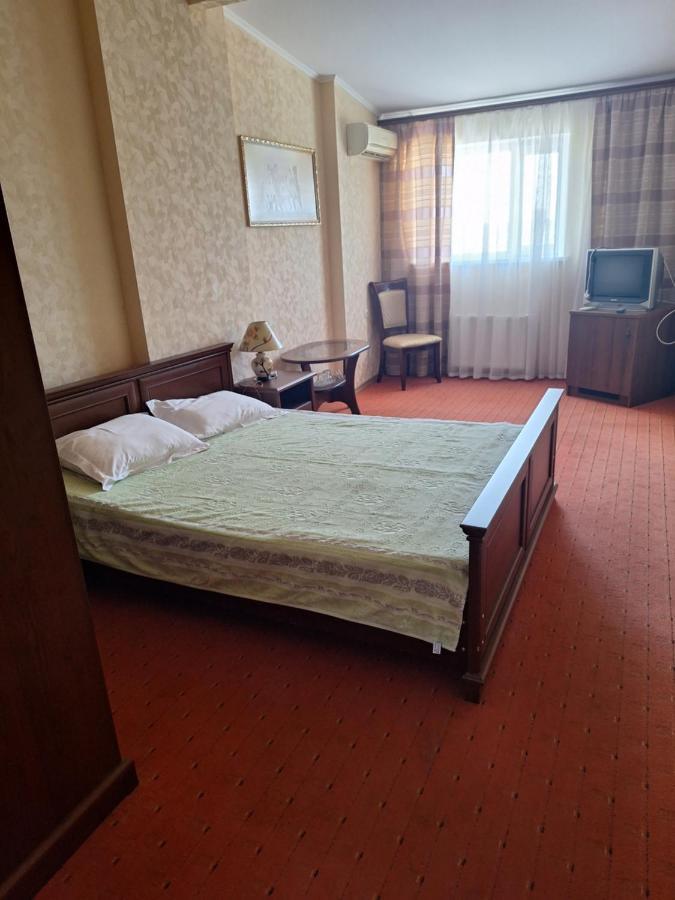 Барселона Hotel Mizikevycha Exterior photo